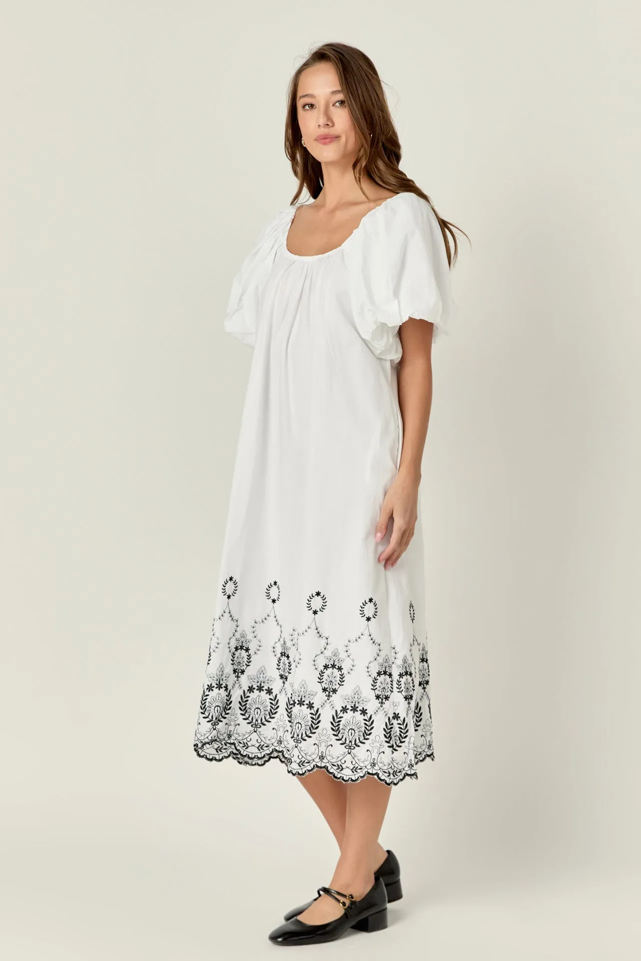Embroidery Balloon Sleeve Midi Dress