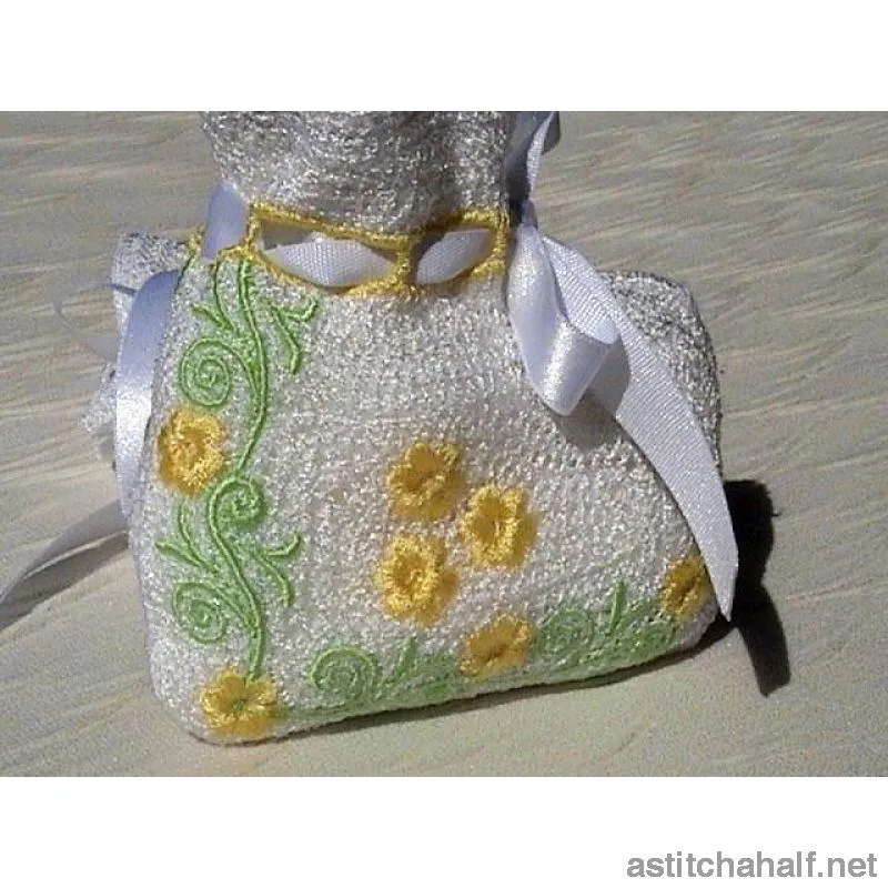 Freestanding Lace Baby Booties
