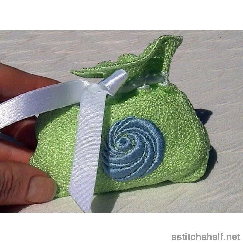 Freestanding Lace Baby Booties