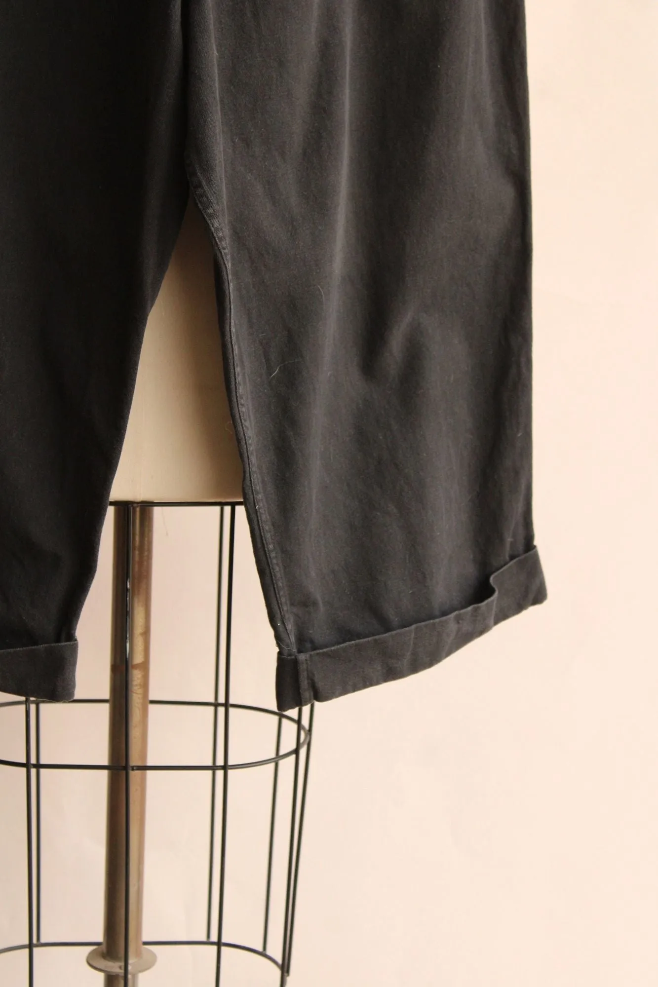 Vintage 1950s Volup Size Alfred Paquette Black Capri Pants